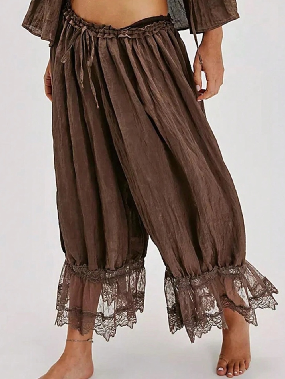 Boho Solid Stretchy Waist Lace hem Bloomers Pants - Picture 3 of 10